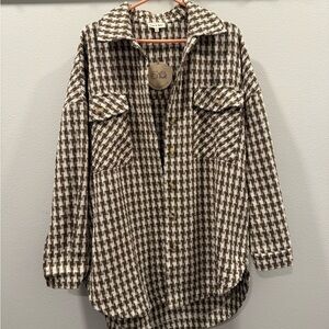 Boutique Checkered Shacket Jacket in Brown & White Women’s Shacket - Medium